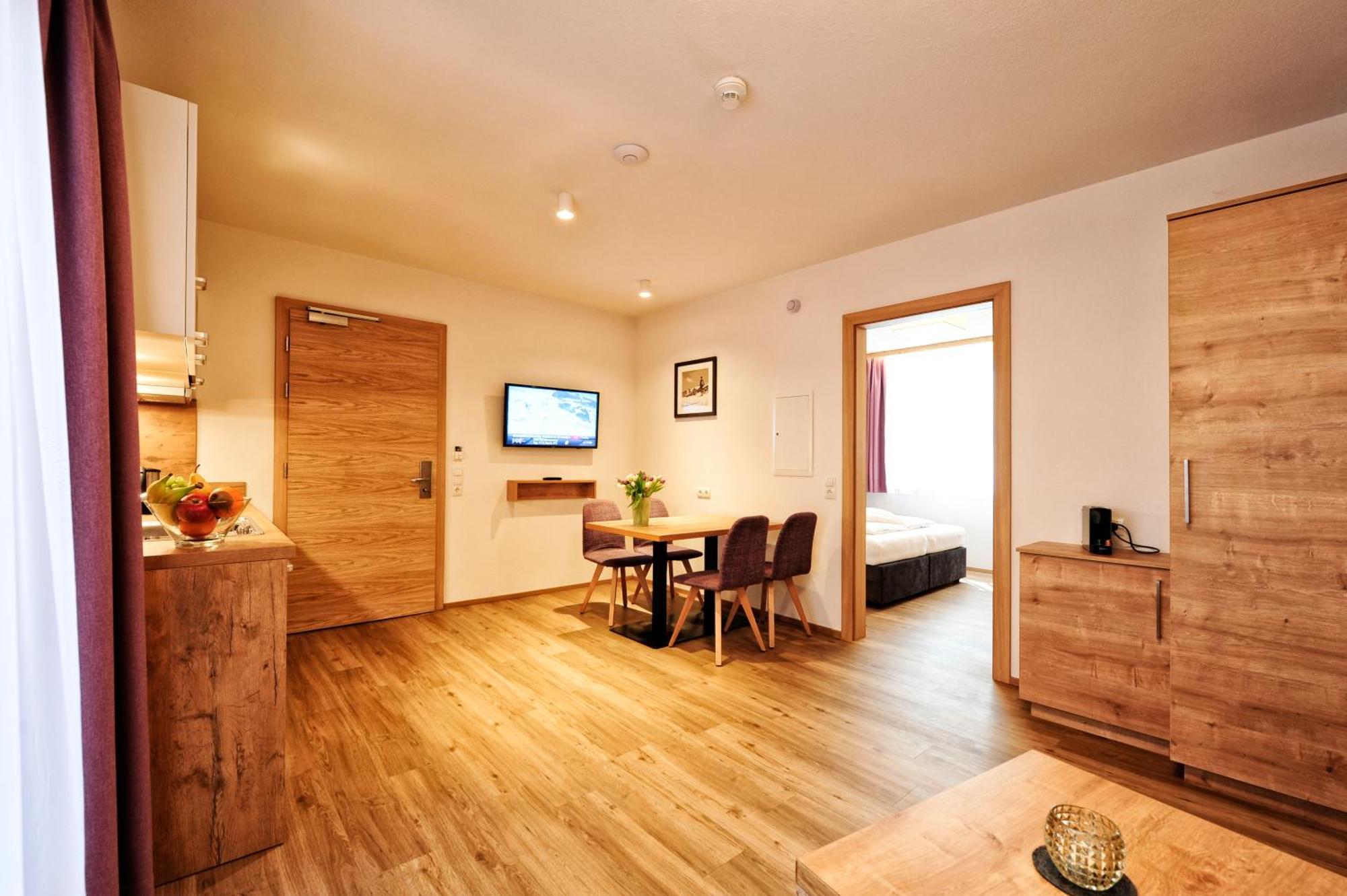 Amaris Apartments イシュグル 部屋 写真