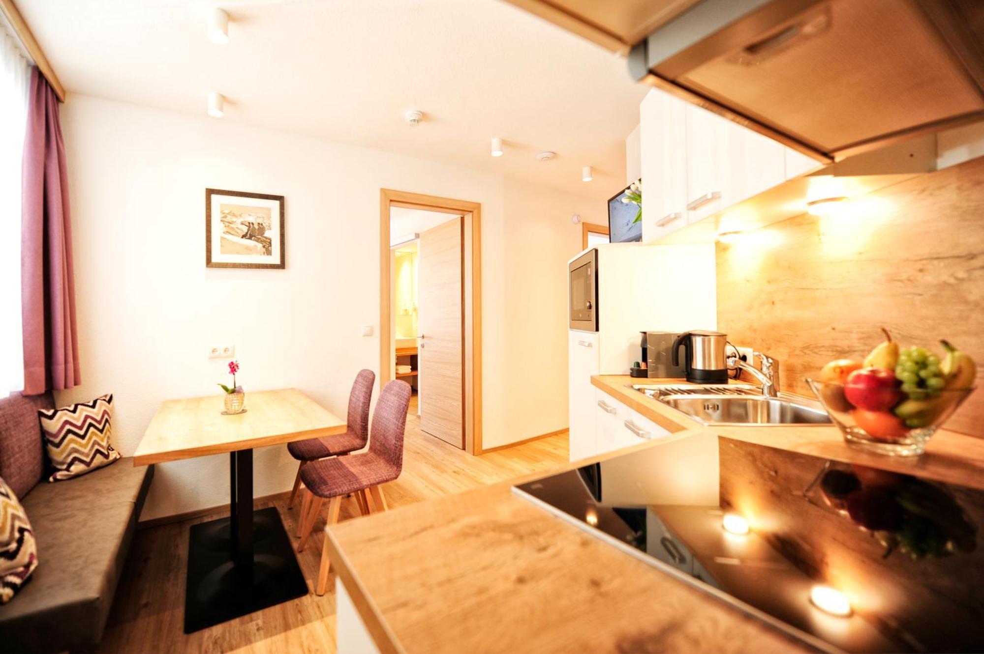 Amaris Apartments イシュグル 部屋 写真